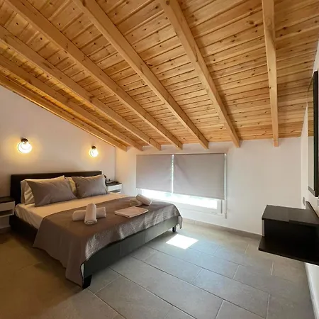 Chalkias Apartman *